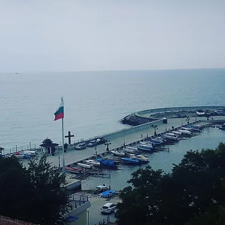 Affittacamere Anastasiya's With Stunning Sea Views Pomorie